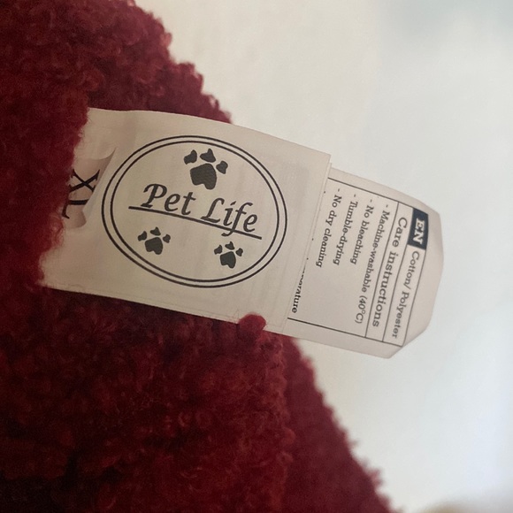 Pet Life Allegiance Insulated Plaid Dog Jacket w/ Interior Sherpa - Picture 8 of 17